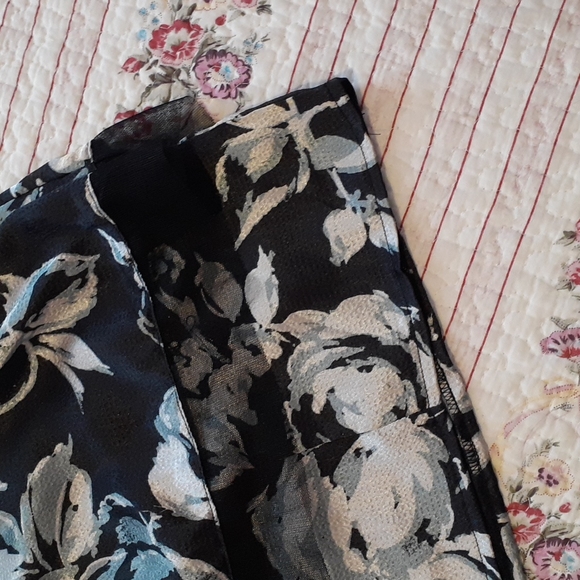 NWOT Floral Strapless Dress - Picture 3 of 7